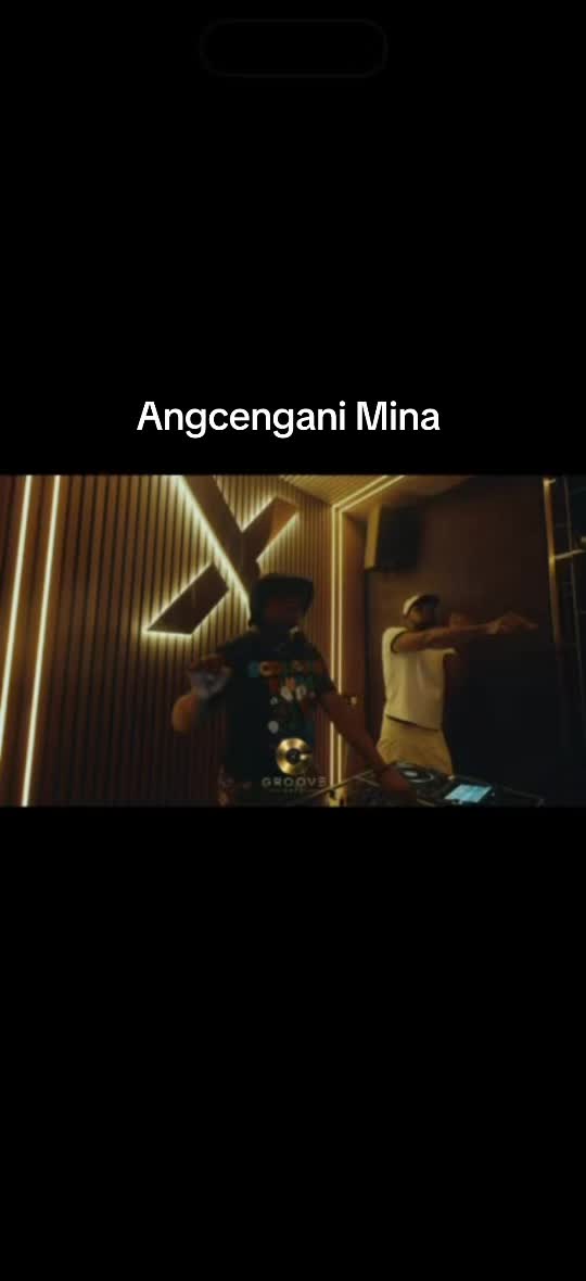 @Ï'ts Dëëray ßrown