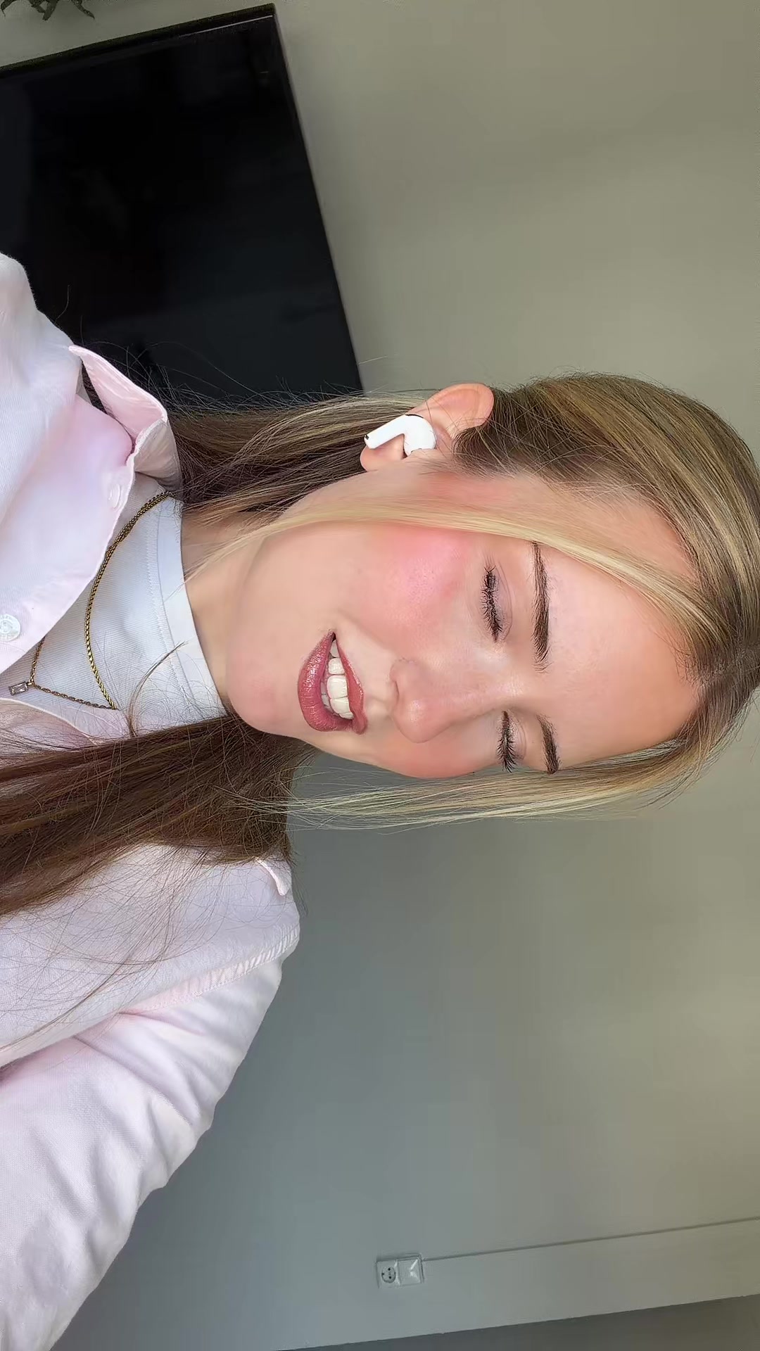 @𝐒𝐨𝐩𝐡𝐢𝐚