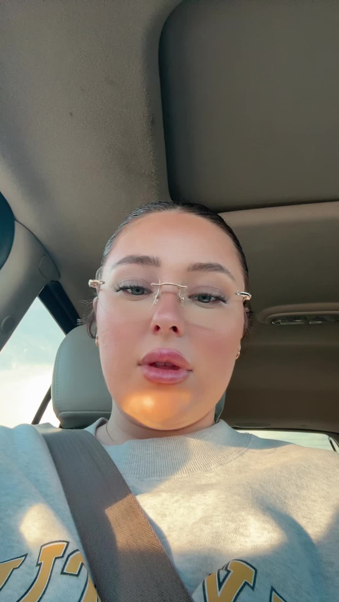 @lakleyanne