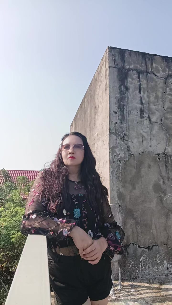 @Lhet18