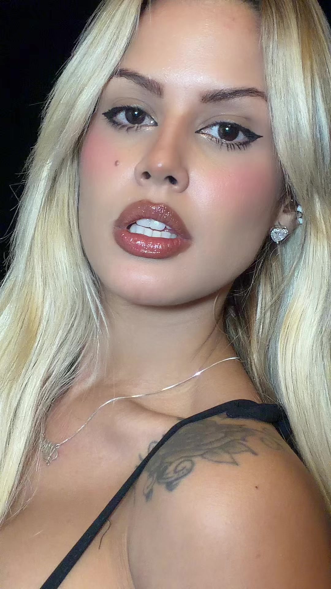 @Let&iacute;cia