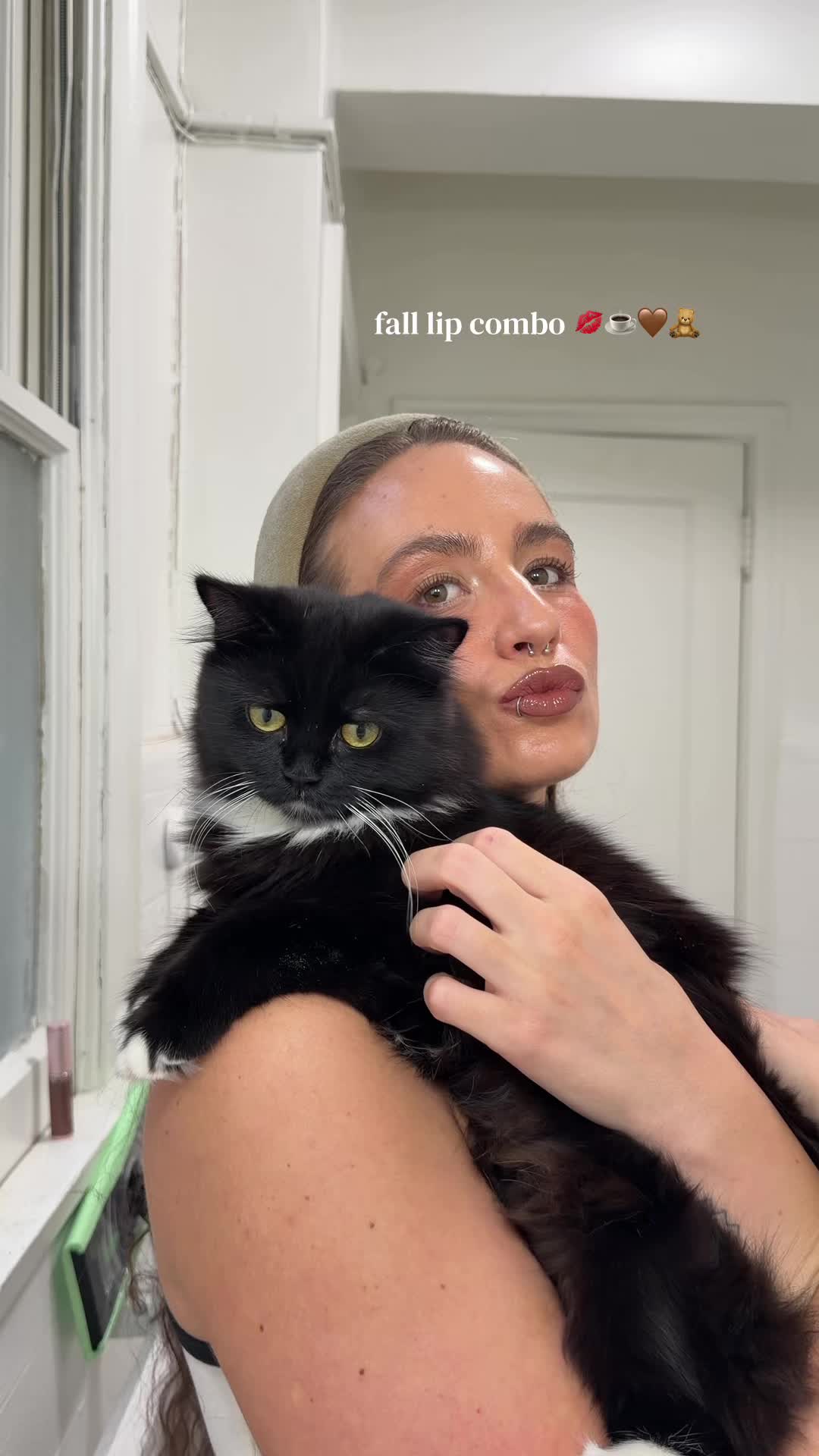 @Emily 🌙🍒✨🖤