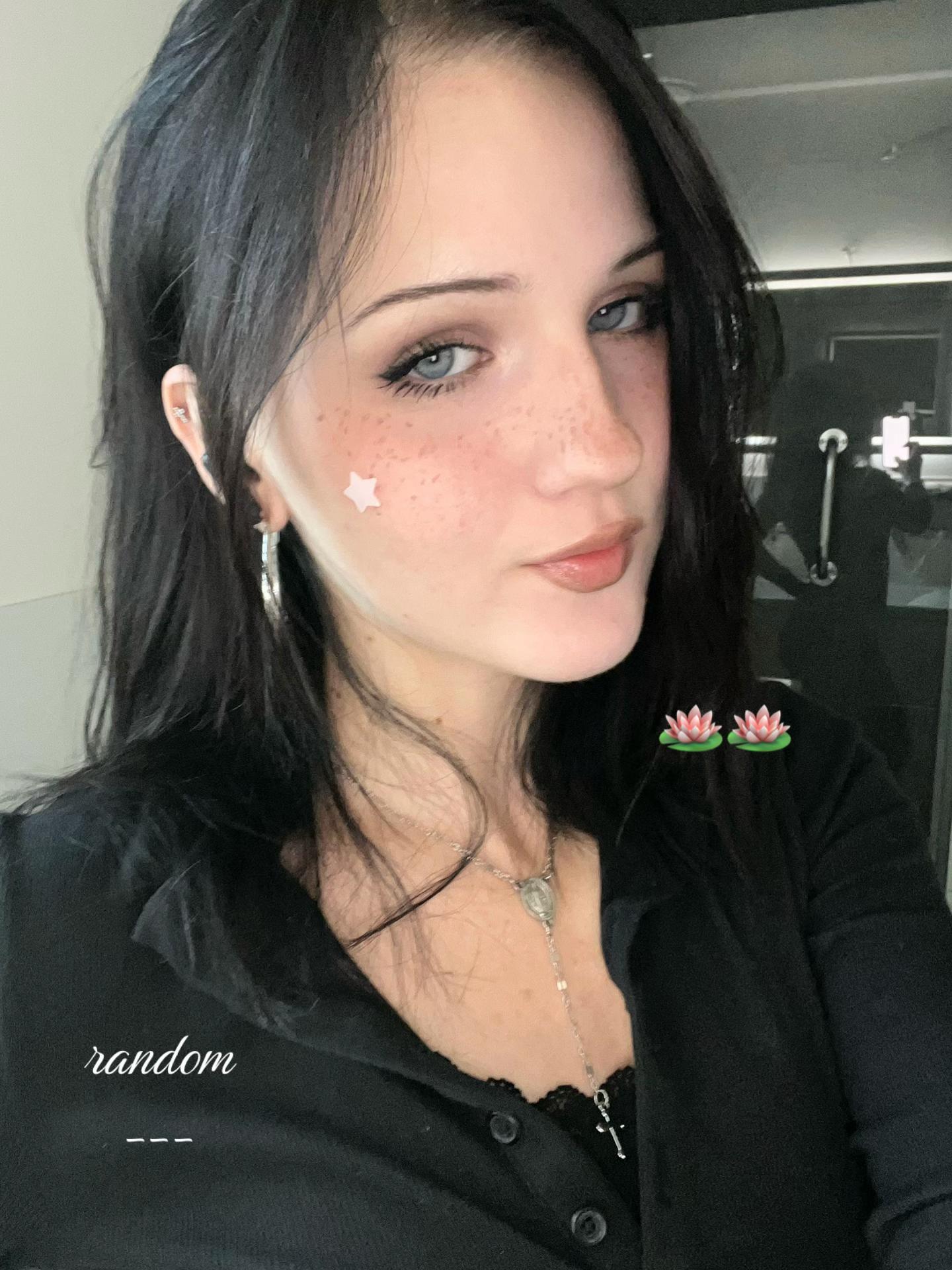 @٠𝓛𝓲𝓼𝓼𝓪❦
