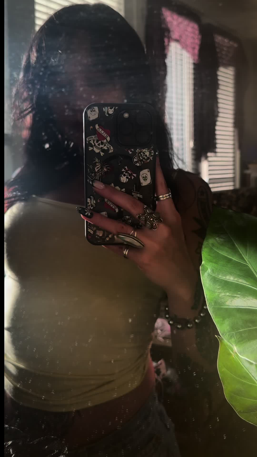 @h ✯