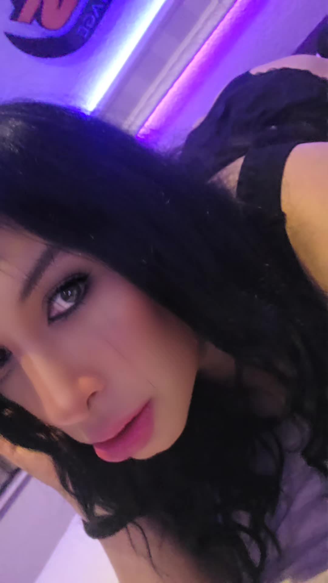 @nicolereyes2222