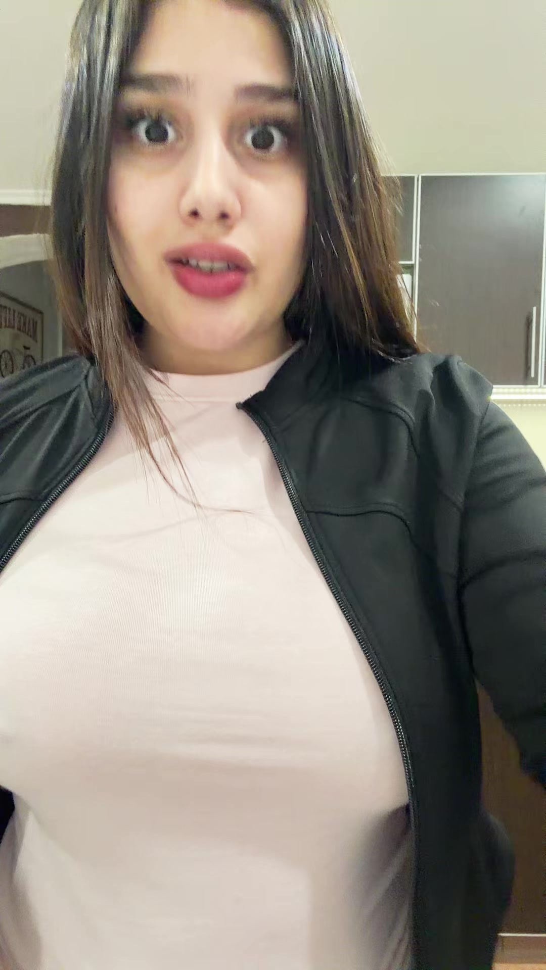 @Rochinav🩷