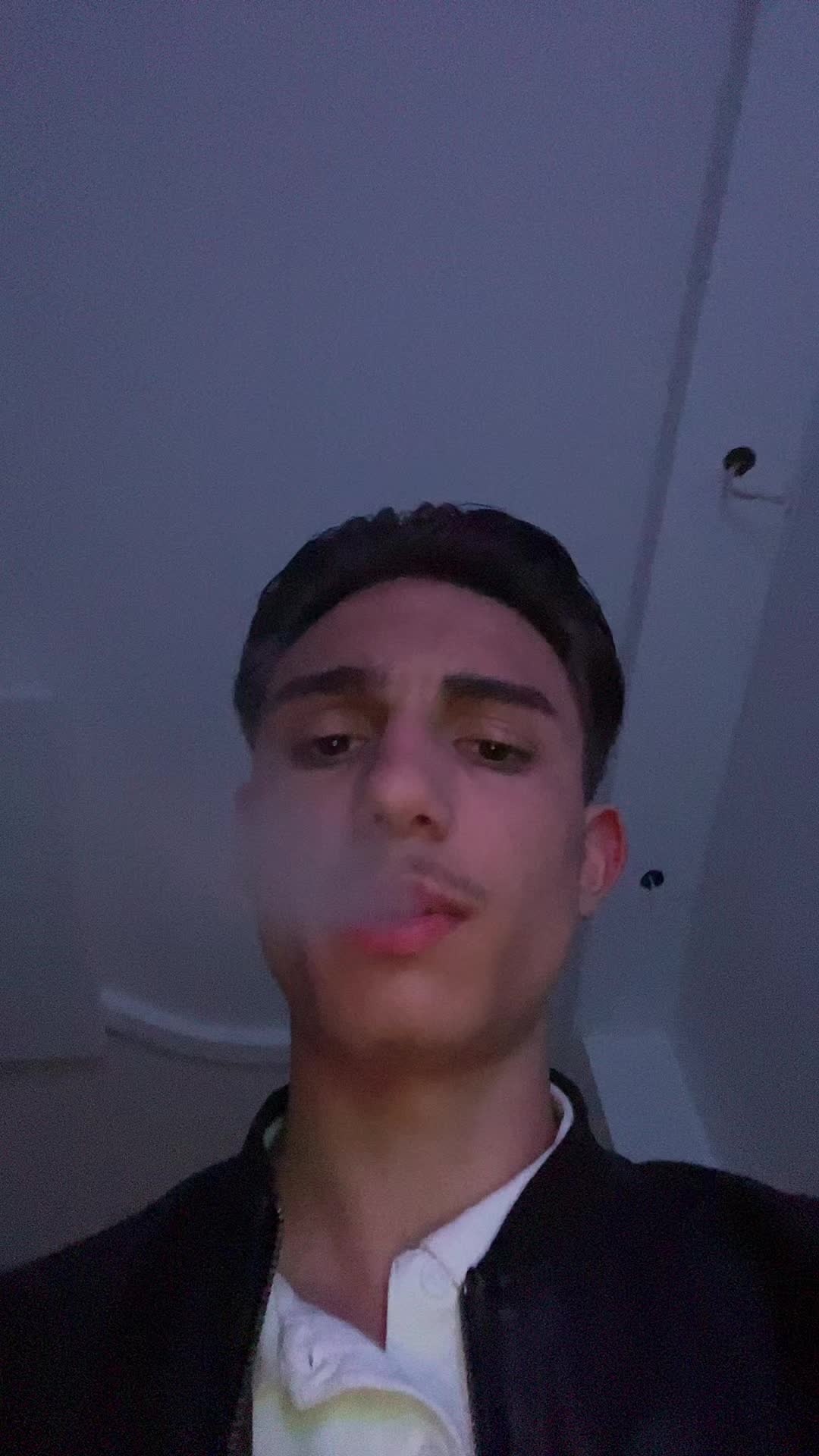 @Armando17