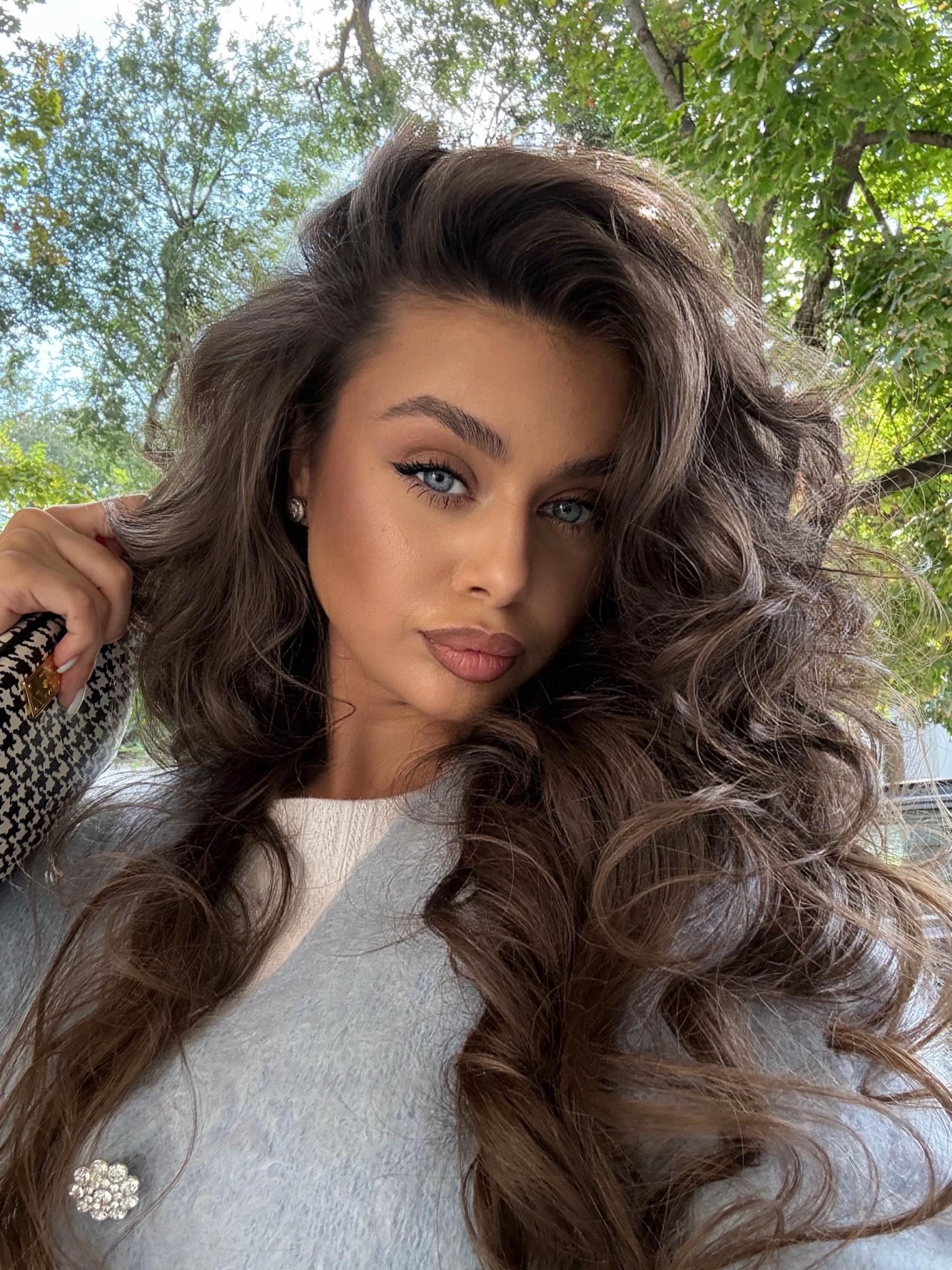 @Ana-Camelia Solomon