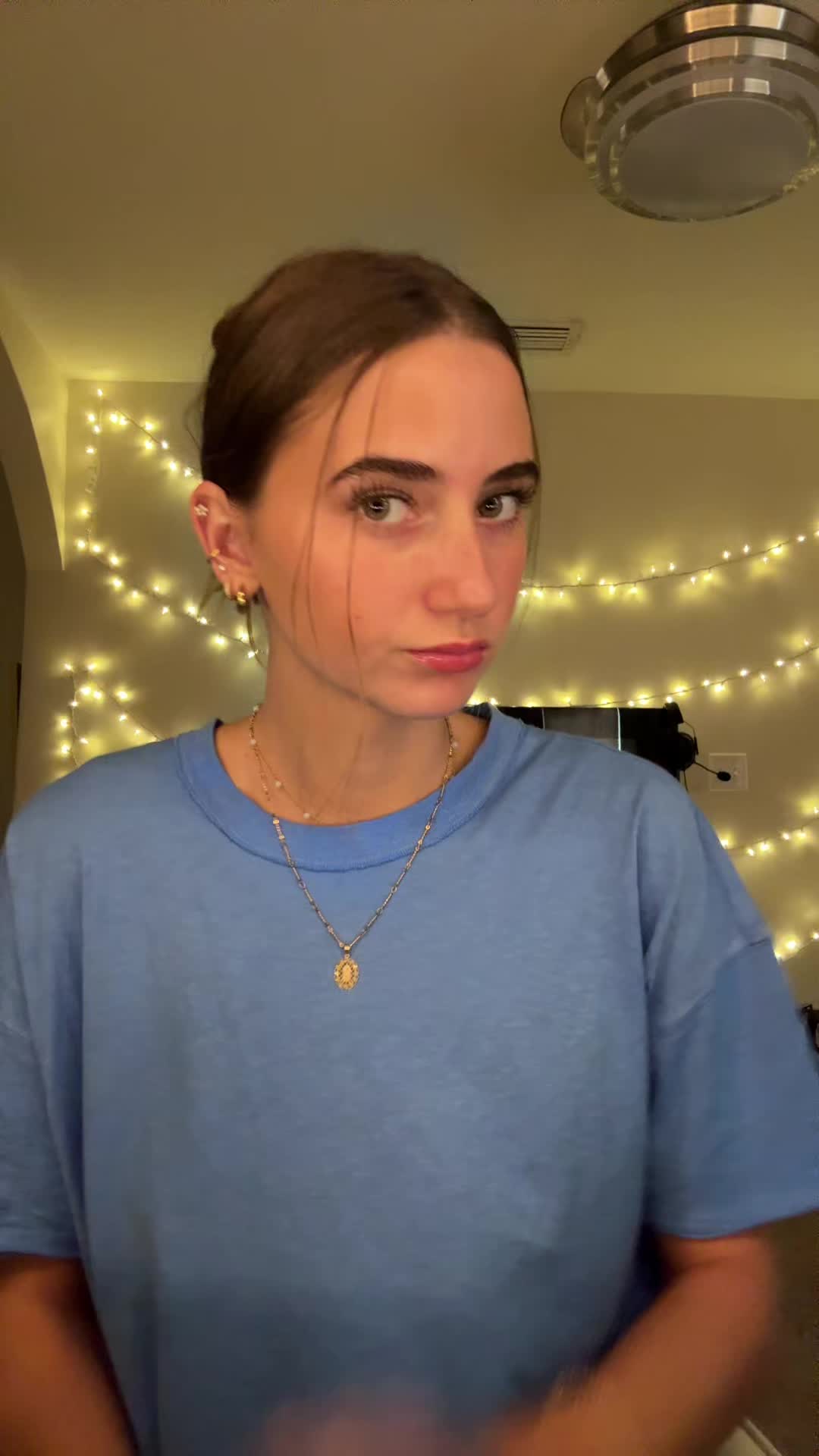 @Sadie Rose🦈