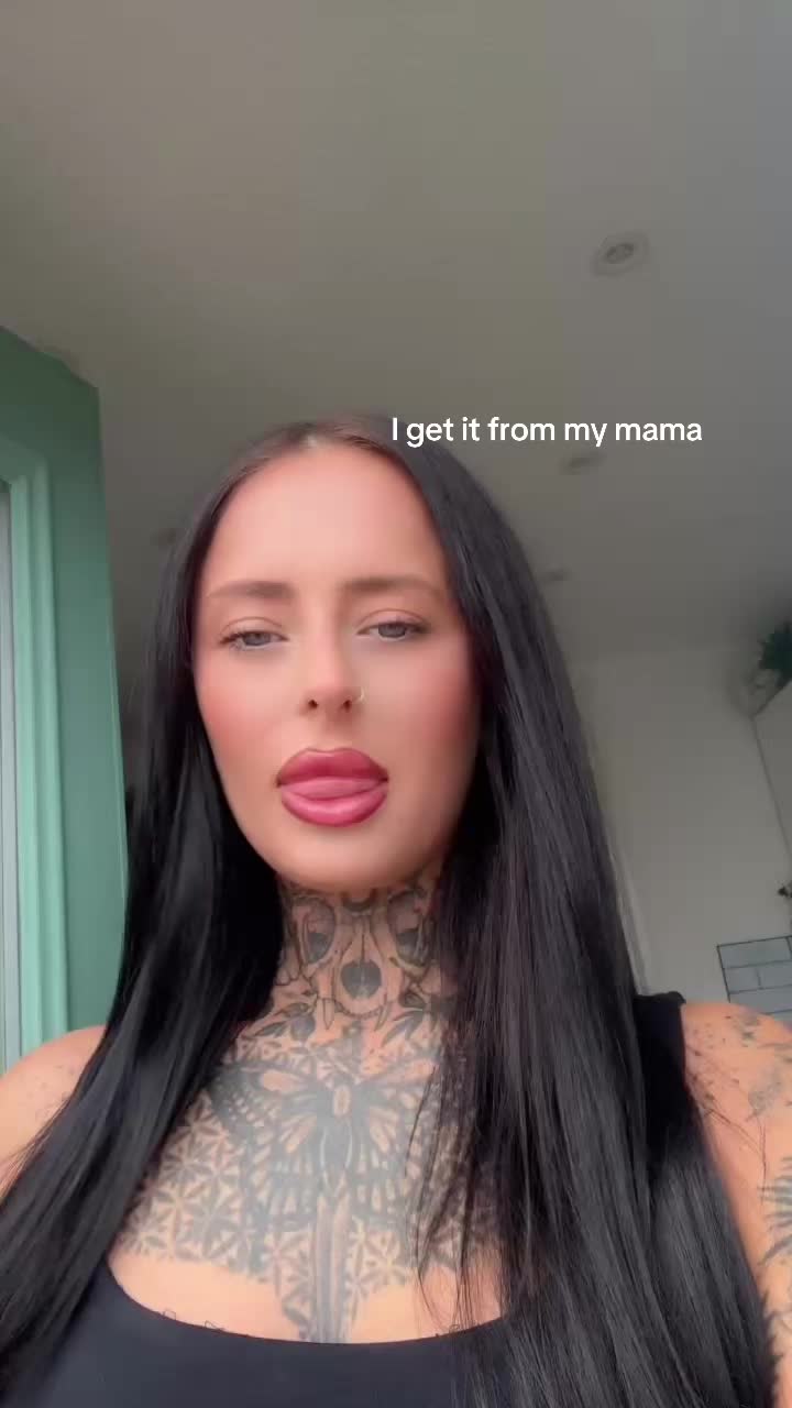 @girlwiththetattooos