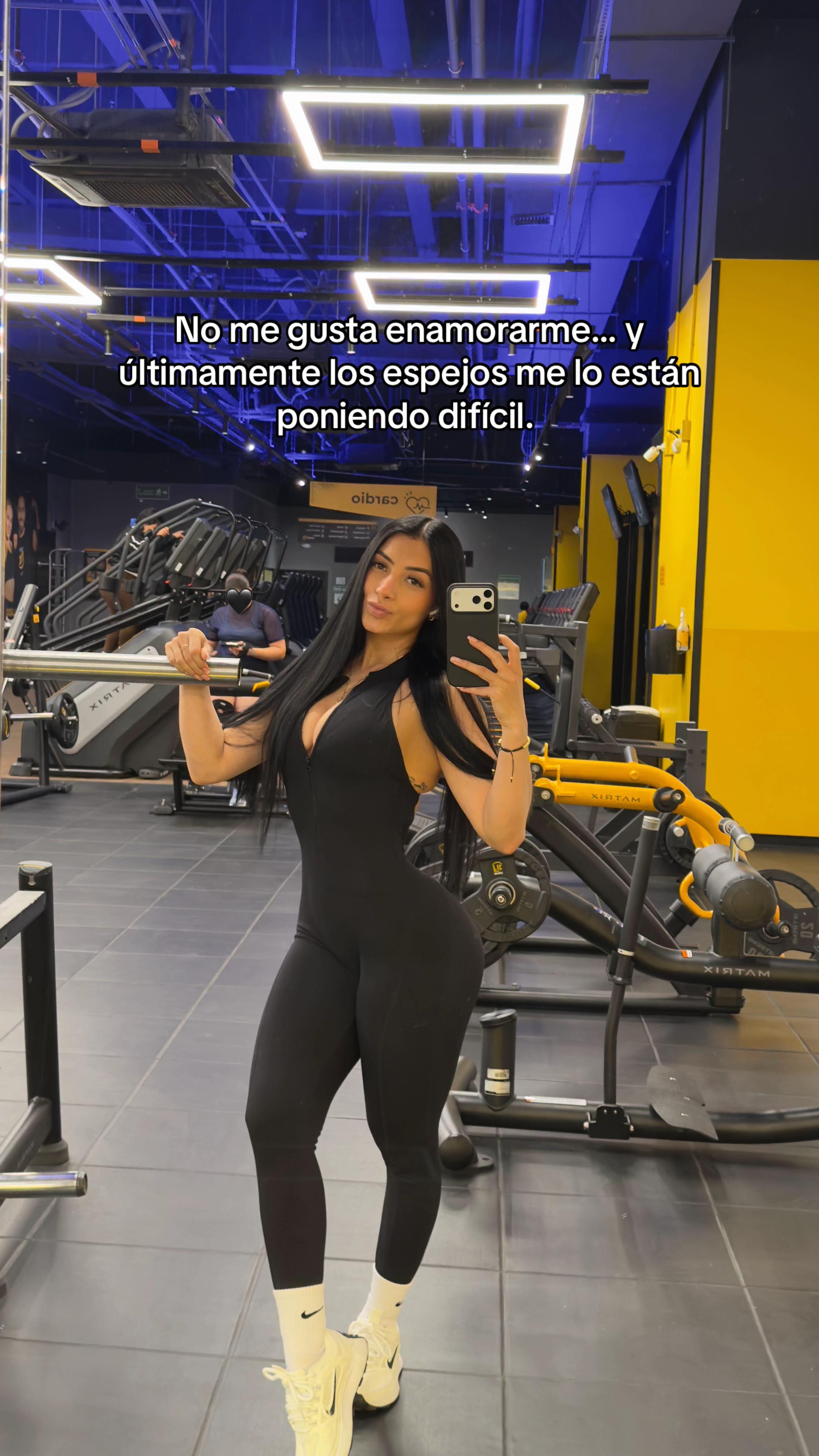 @Mar&iacute;a Paula👑