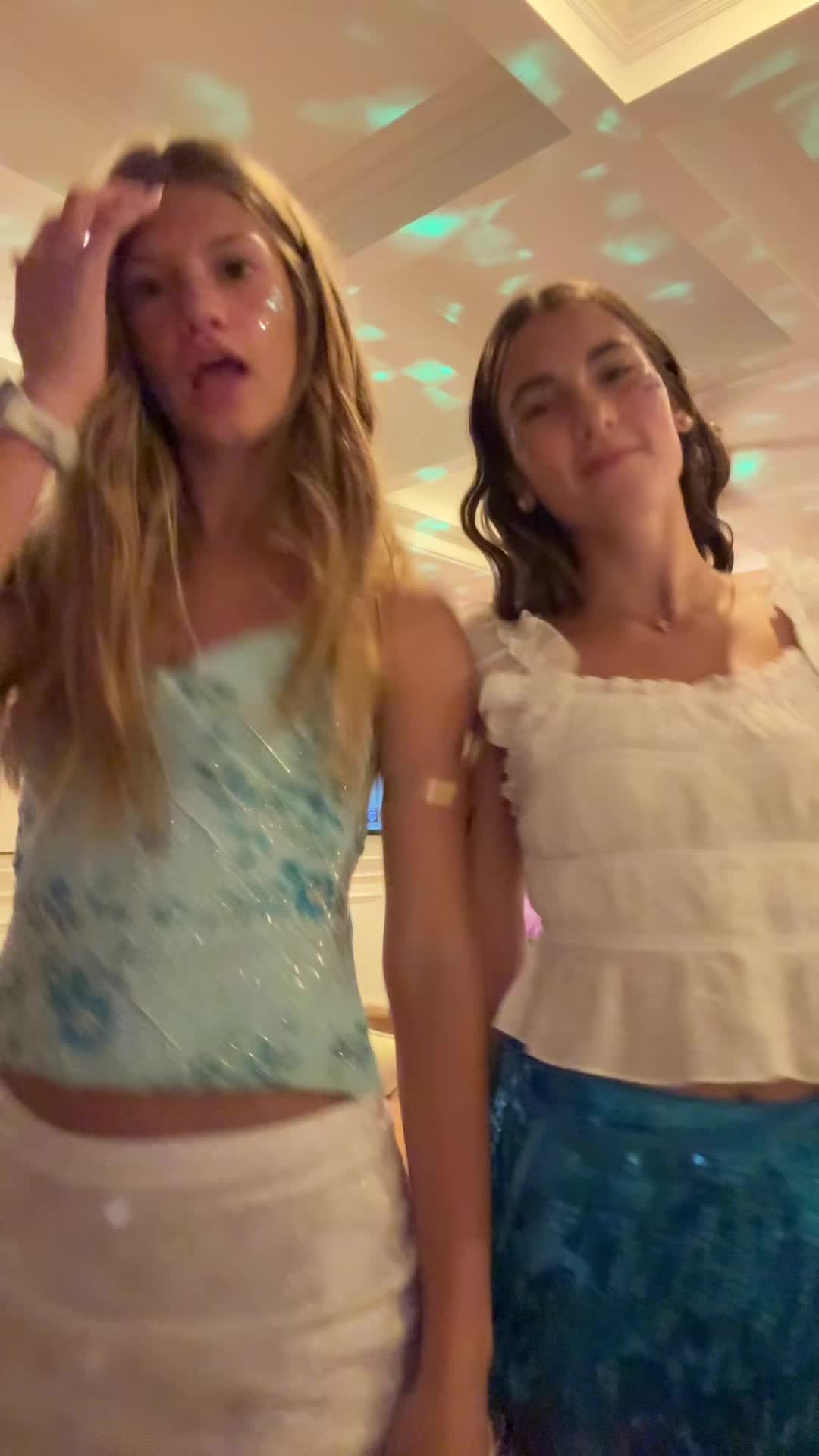@🙈