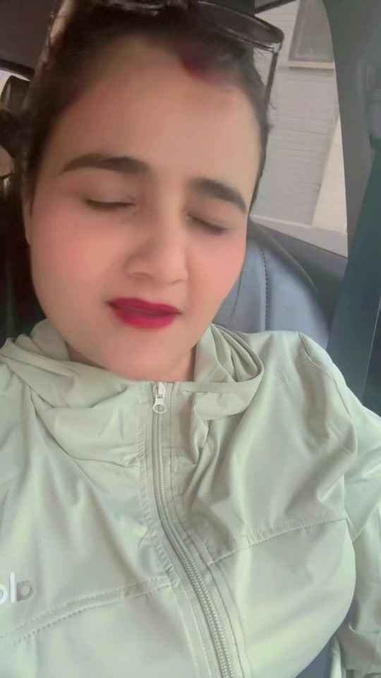 @Prakriti pandey 🇳🇵🇰🇷 🇺🇸