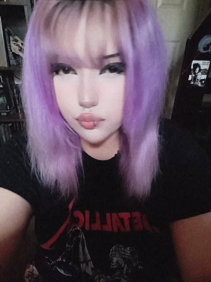 @kitty≽(&bull;⩊ &bull;マ≼