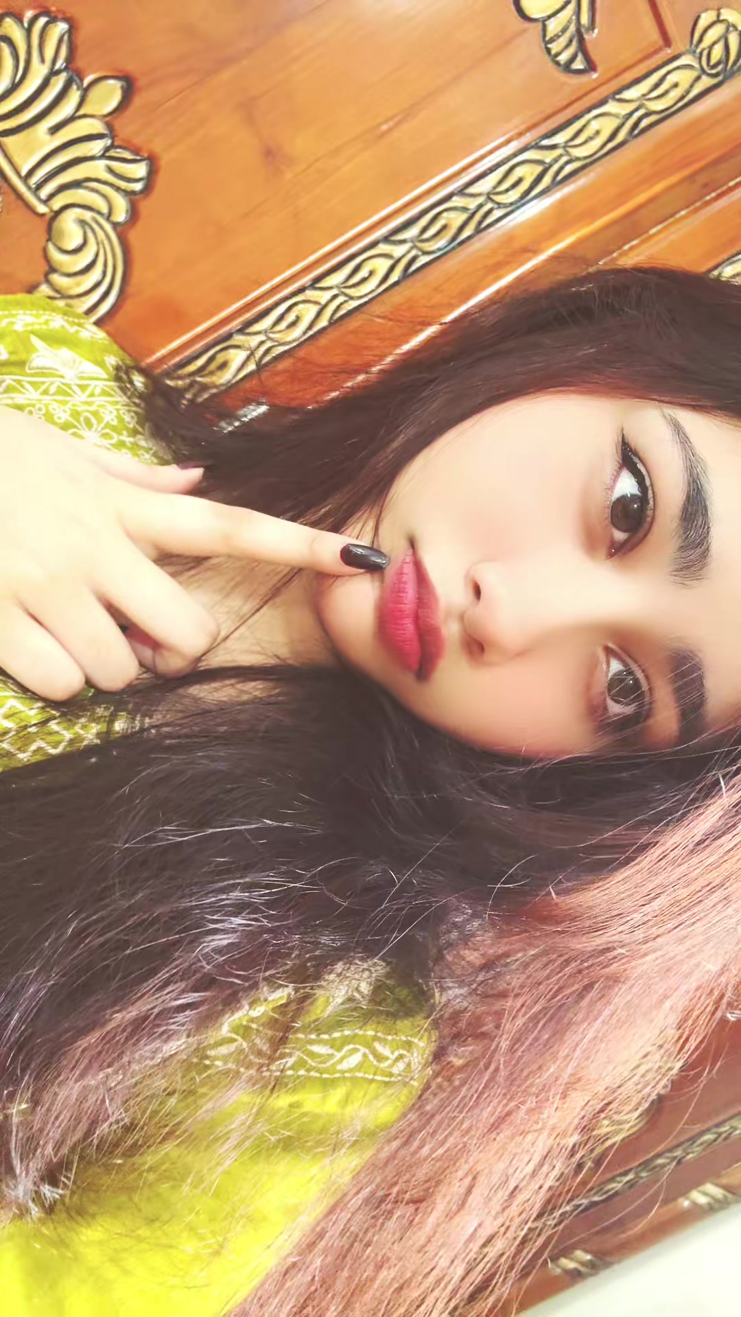 @Rupkotha 💢