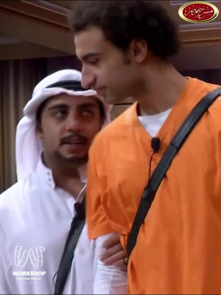 @كومديا 😂