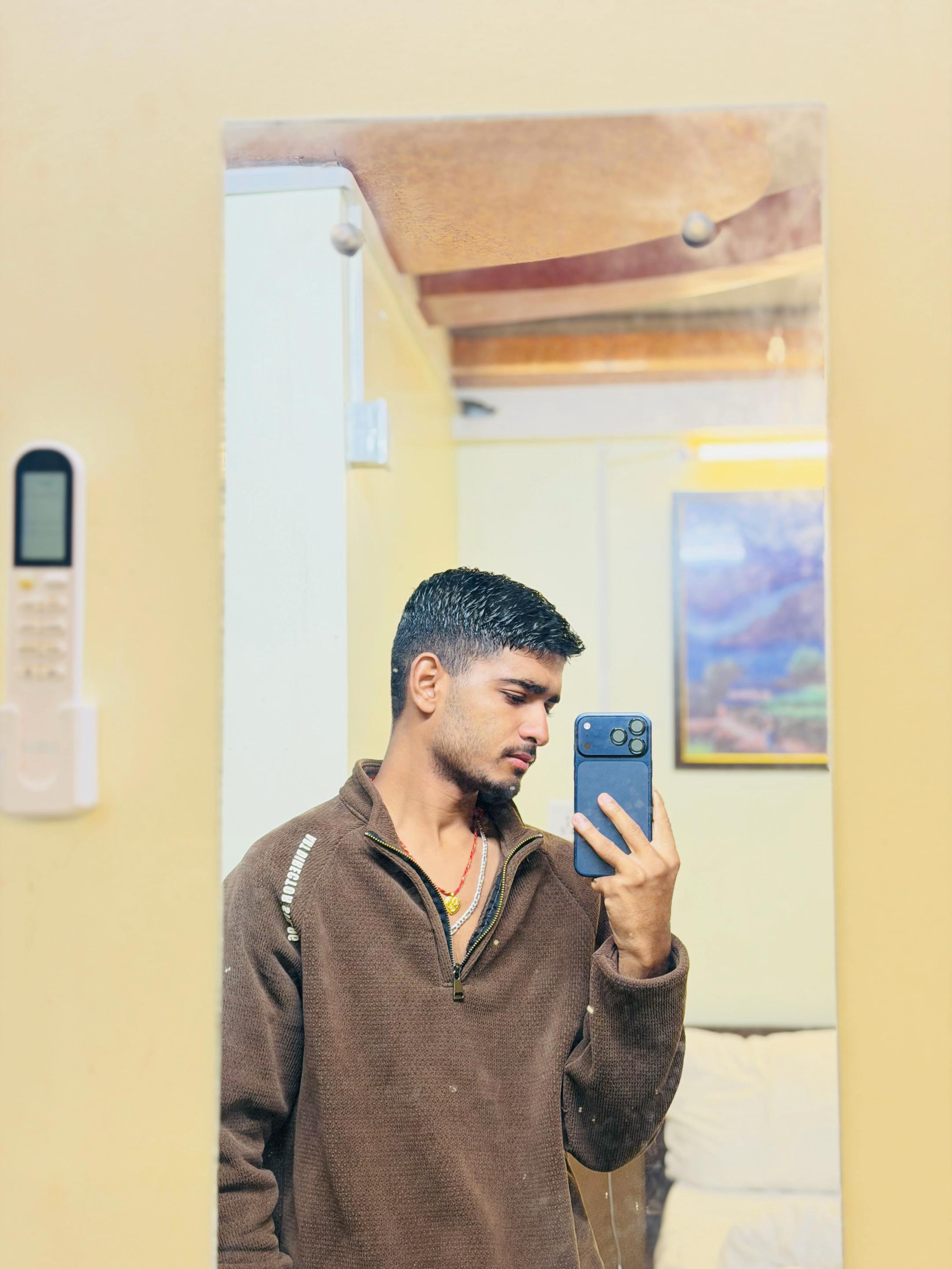 @𝗥𝗶𝘀𝗵𝘂𝘂𝘂_🐼🕊️
