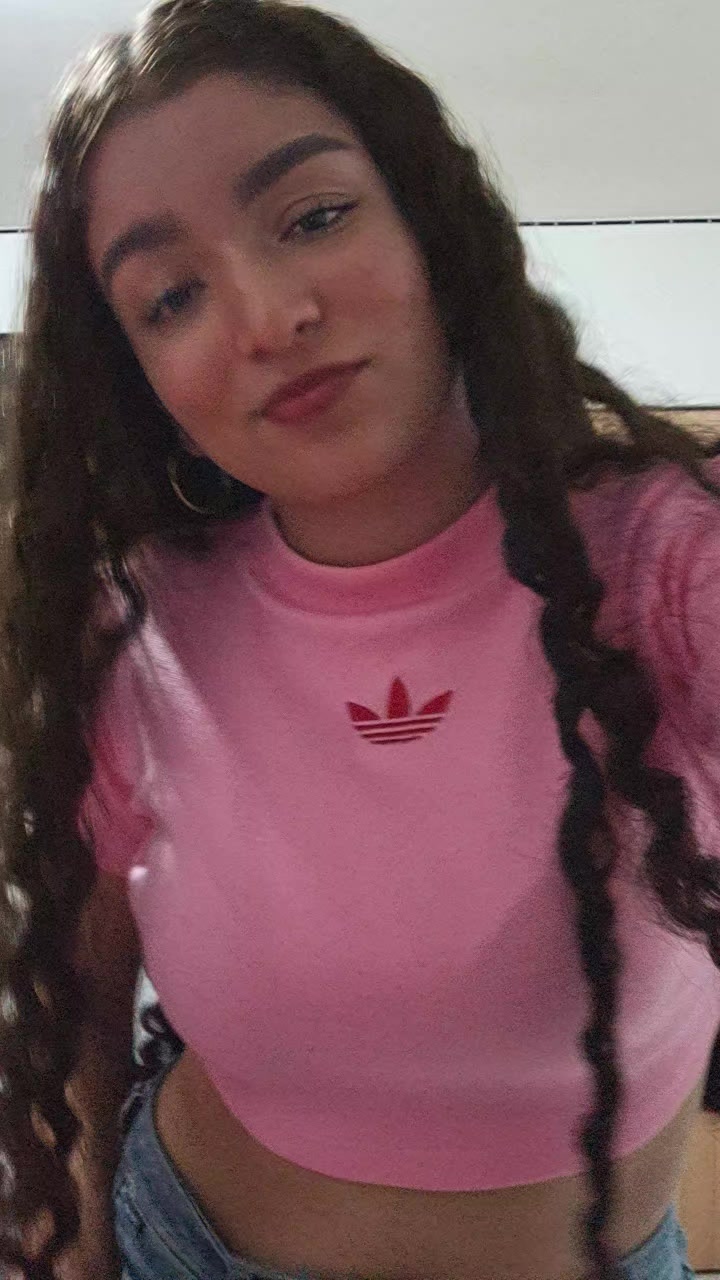 @aleja👩🏻&zwj;🌾⚡️