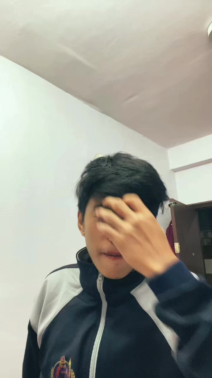 @✌️
