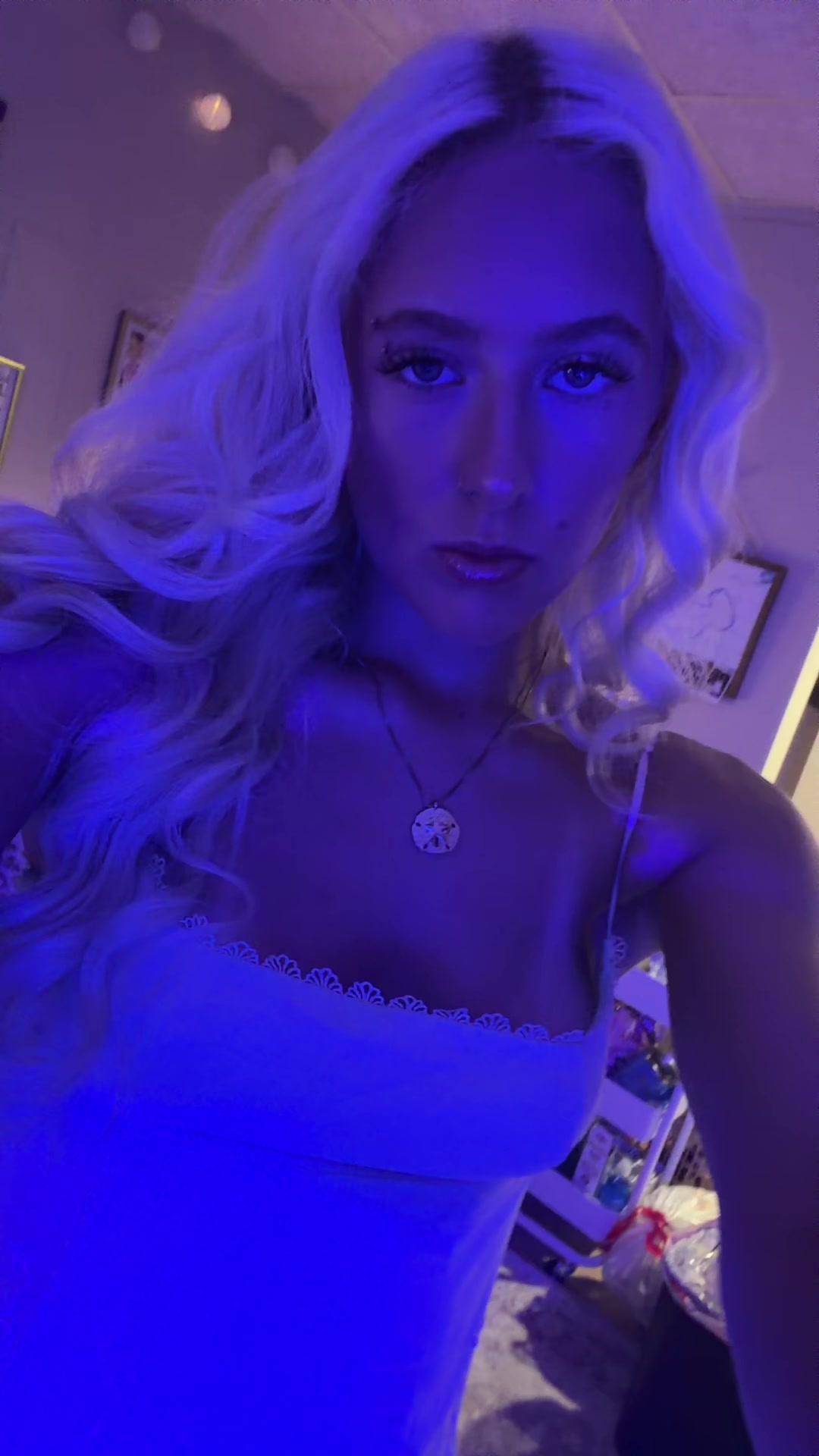 @✔️&copy;️