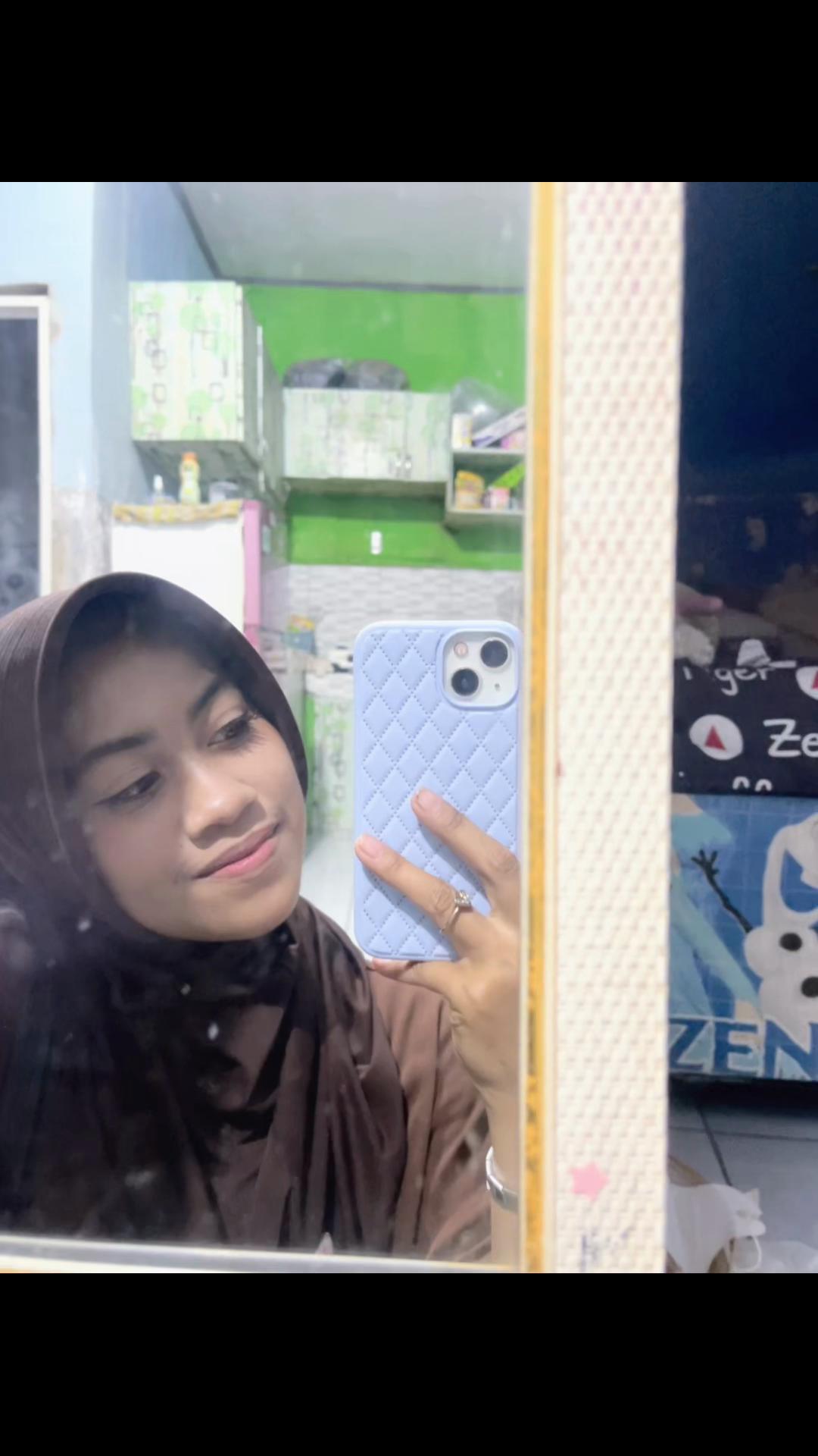 @lunless🕷️🥀