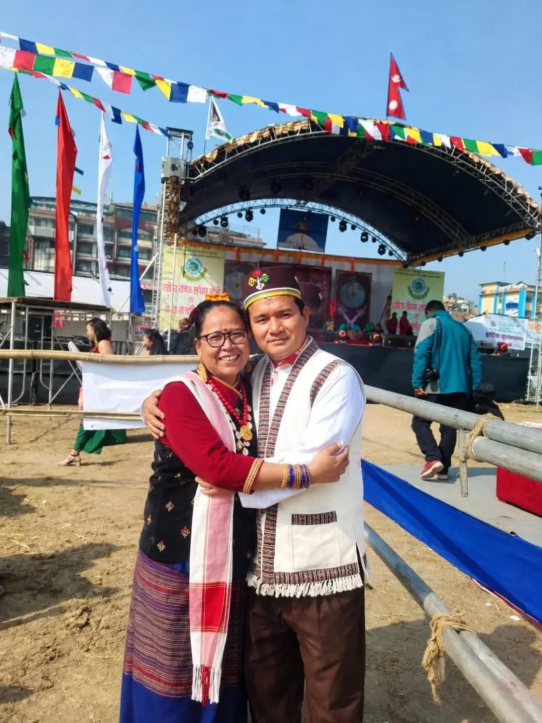 @संगिता थीङ