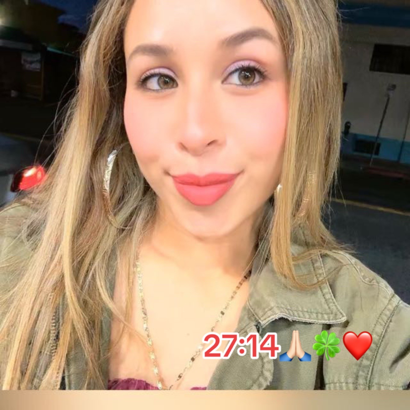 @Clari Velasquez ☘️🌹🌻🍒