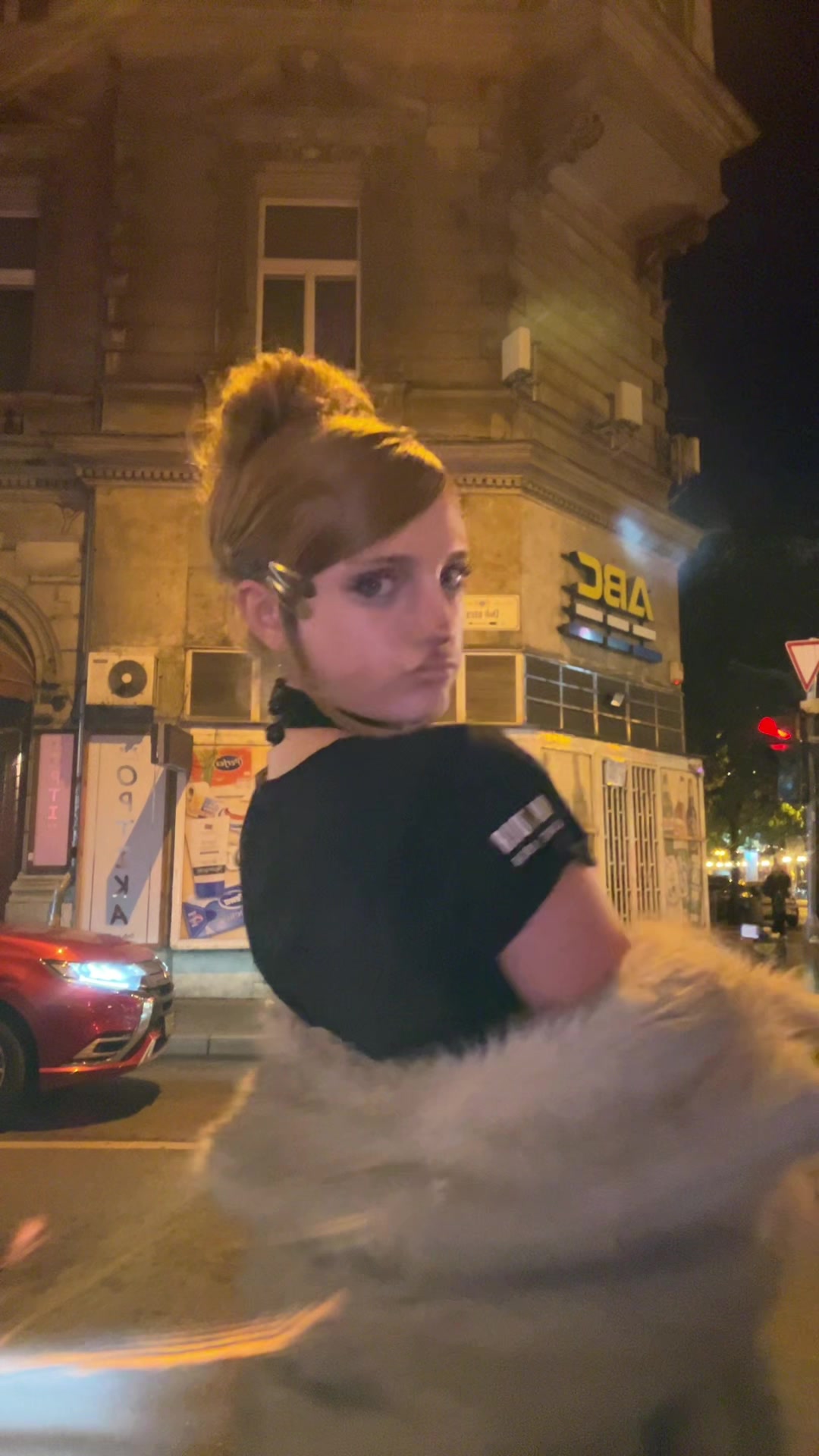 @😼