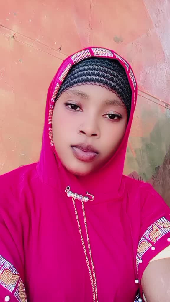 @Ma&iuml;ma la joie 🥰