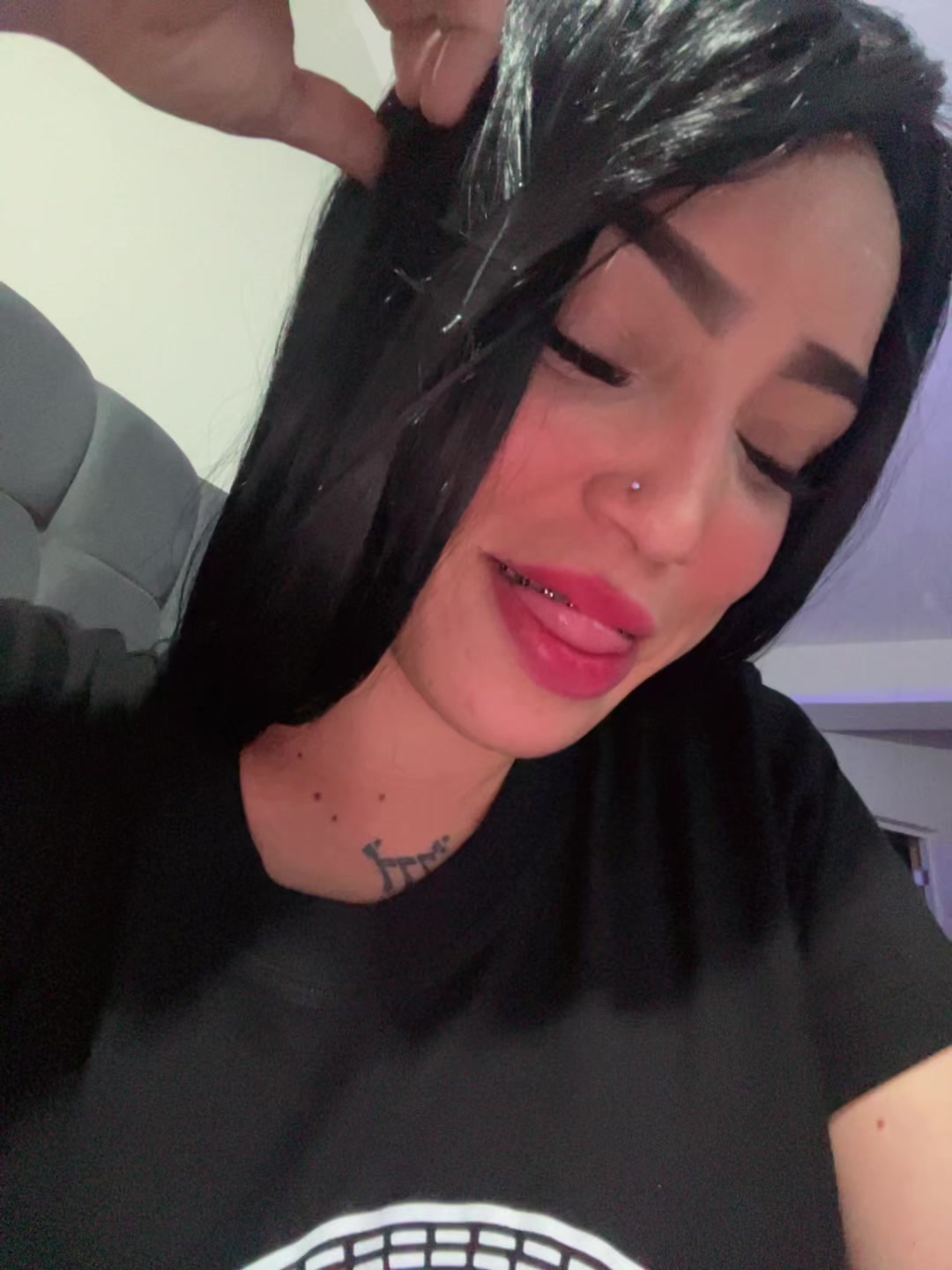 @ale gx.👩🏻&zwj;❤️&zwj;💋&zwj;👩🏻
