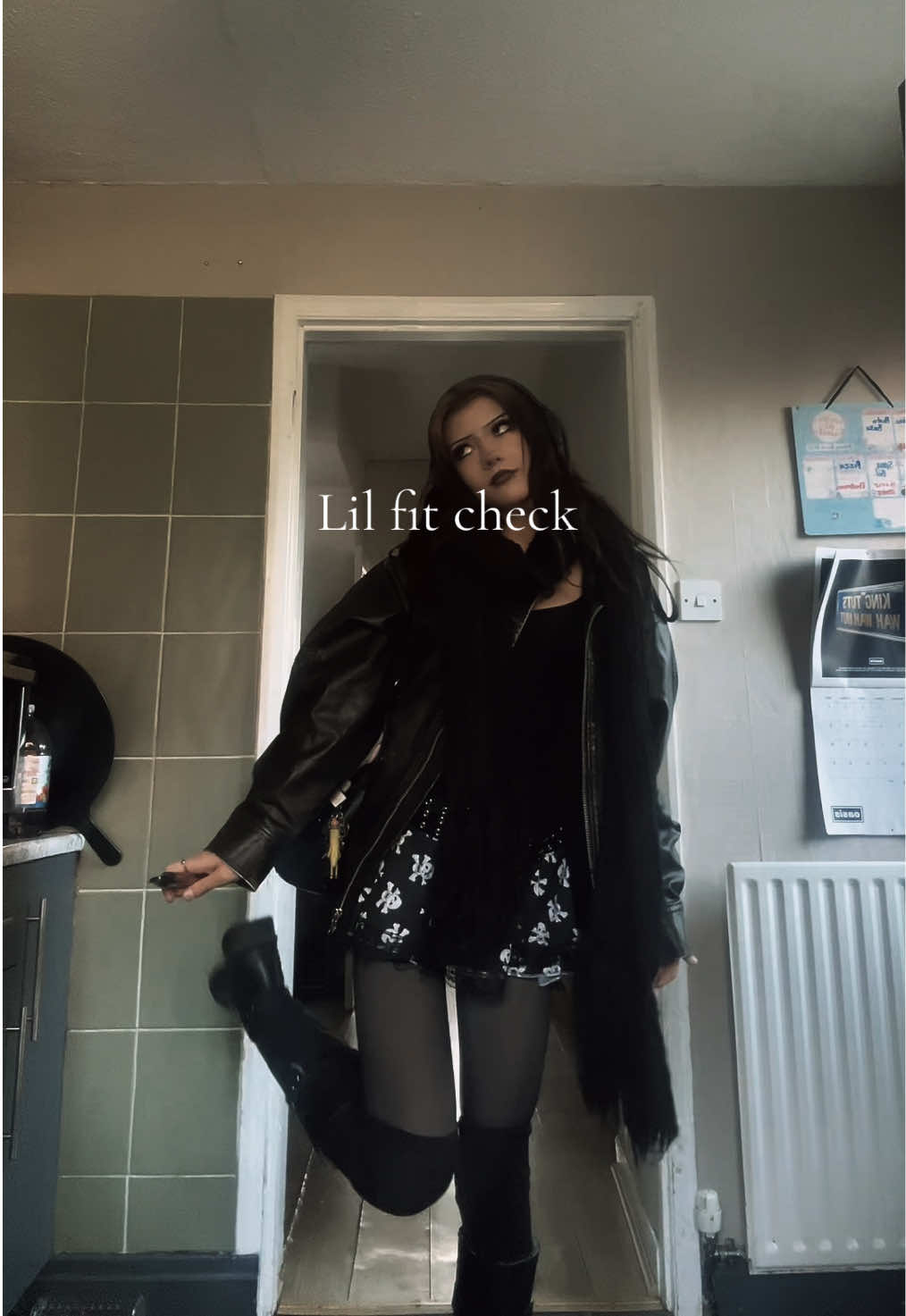 @LJ 🖤🧟&zwj;♀️🥀
