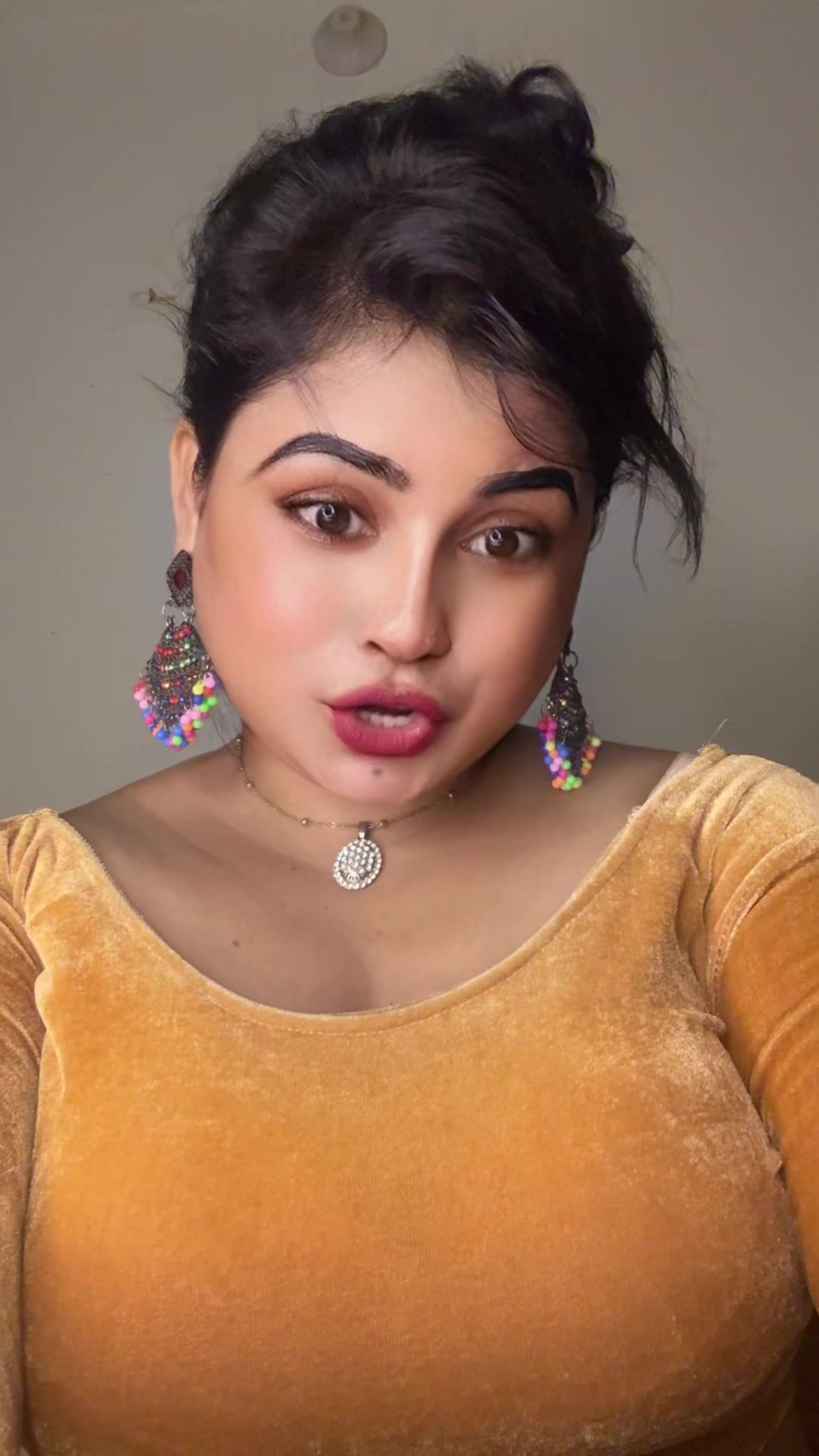 @Sharmin Shila cream apa💎