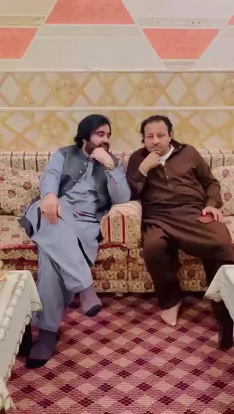 @🧡🤎💛Malak Namat Allah💙💜💚