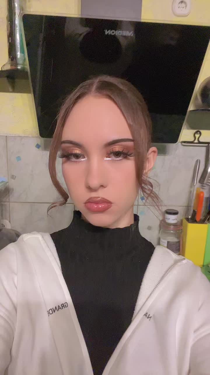 @Julie_🦋🎗️