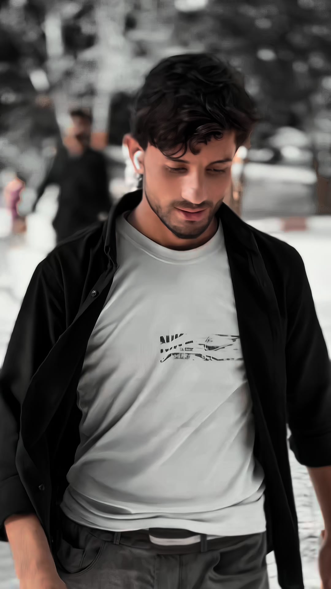 @iTs____YaسiR🦋
