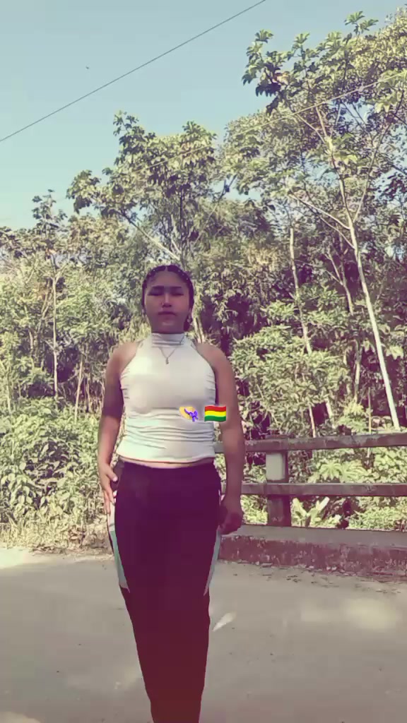 @shinahoteñita🍒🇧🇴