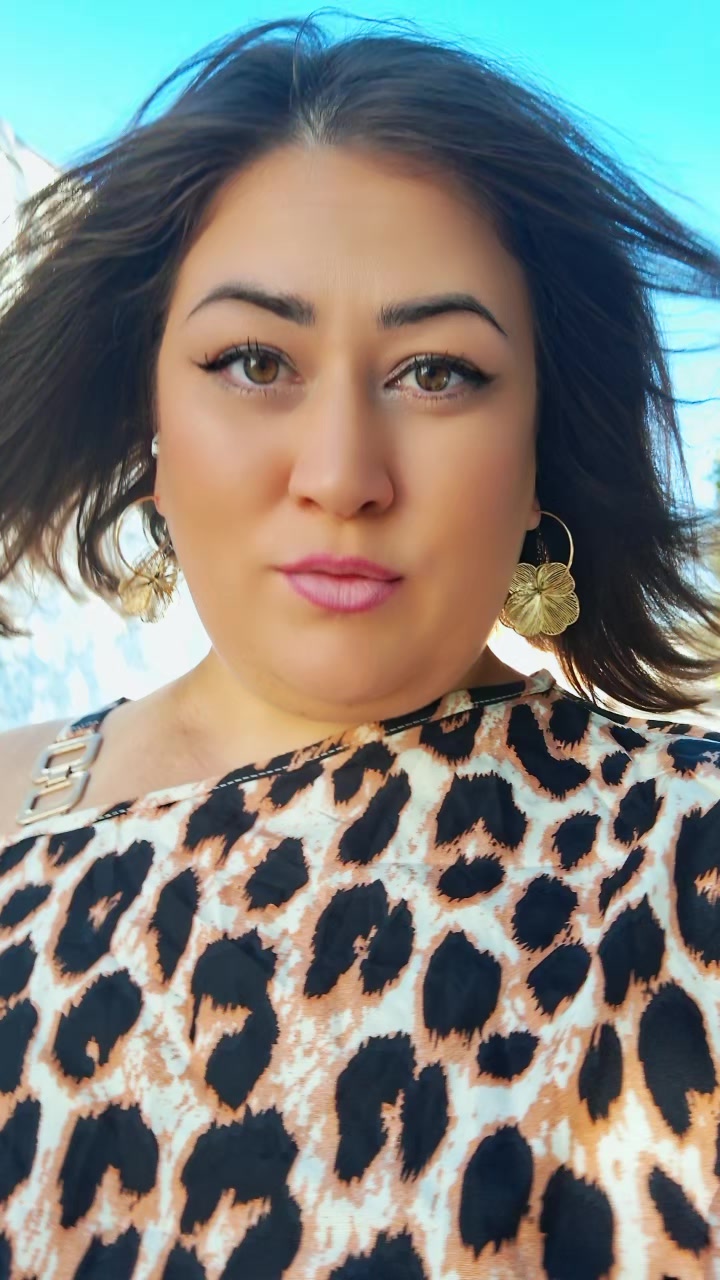 @Victorița