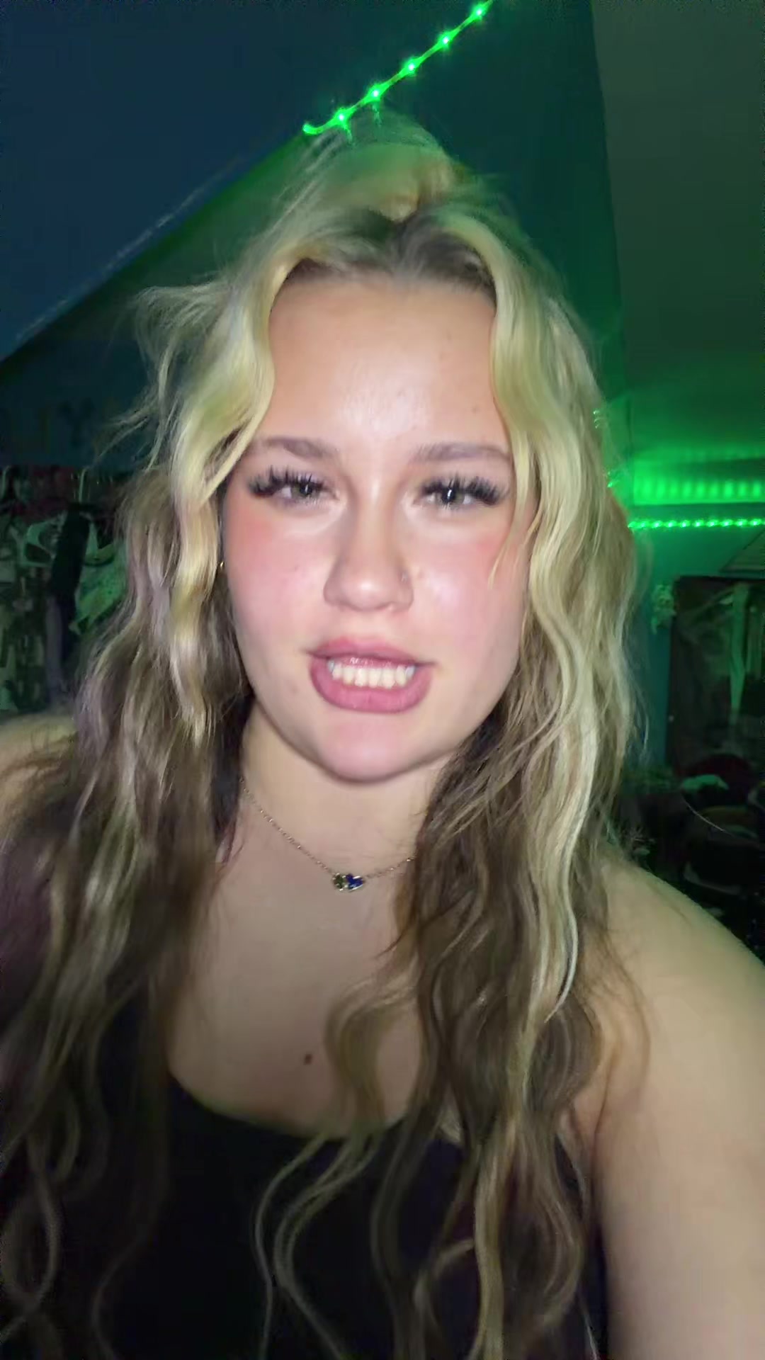 @𝐭 𝐚 𝐲 𝐥 𝐨 𝐫