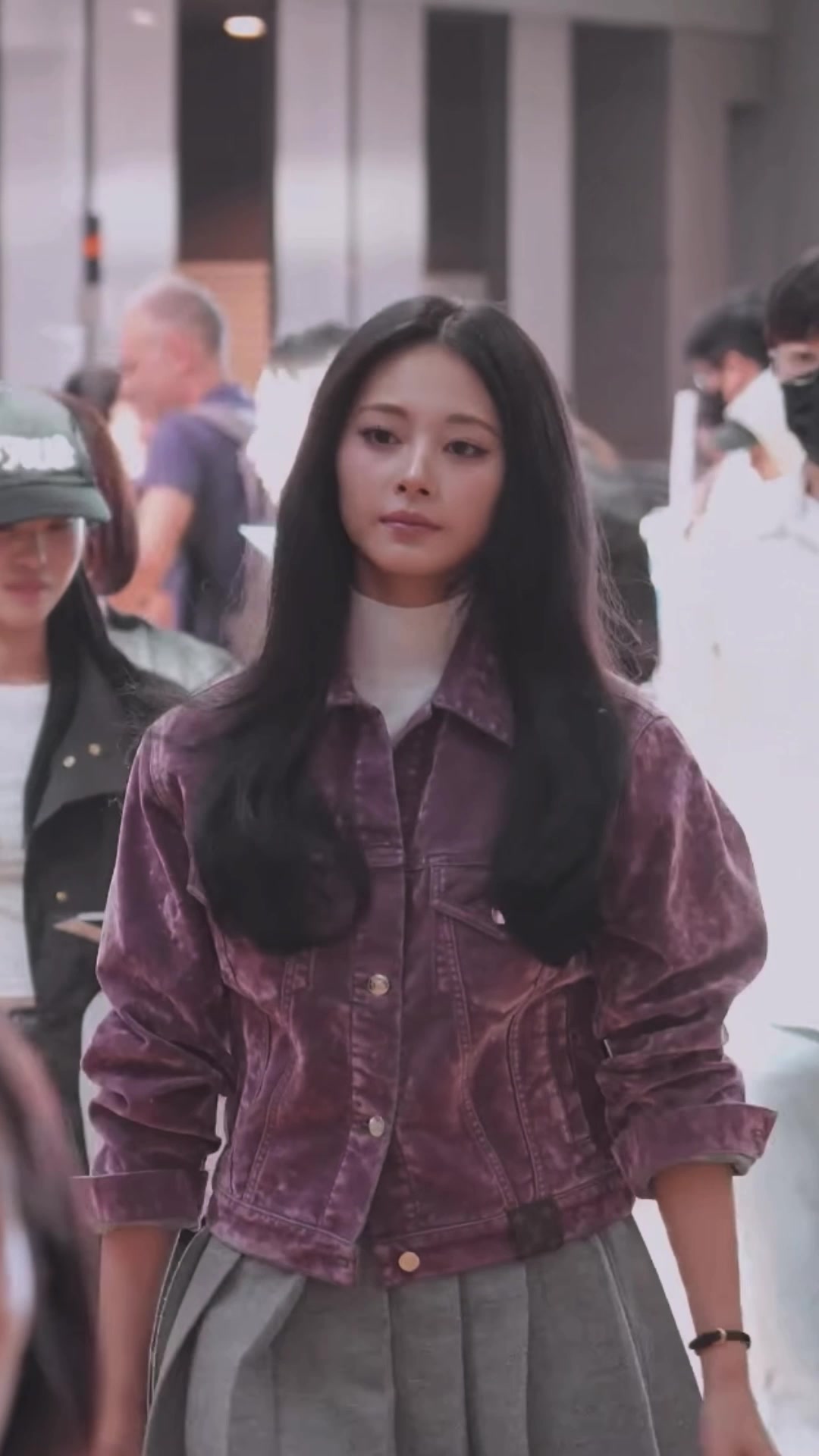 @jiiee