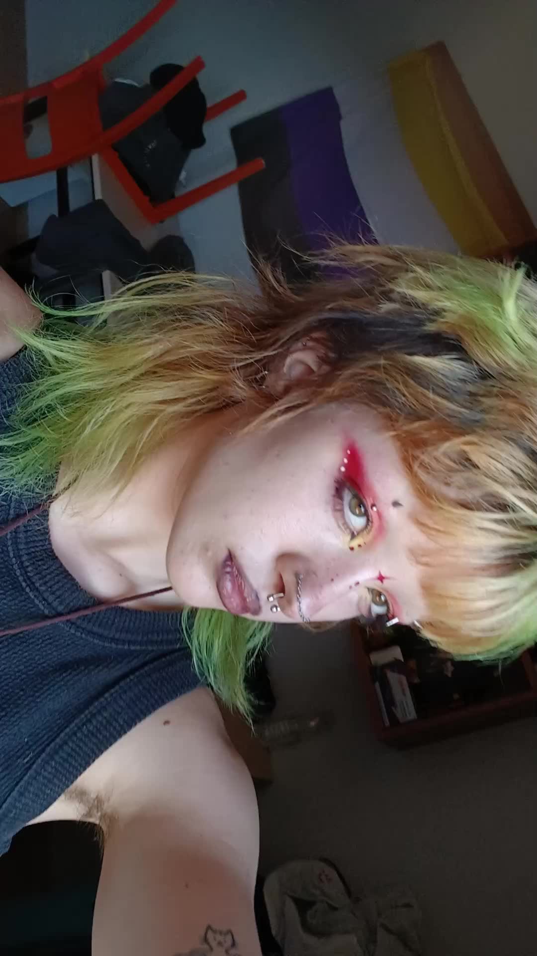 @ash :3