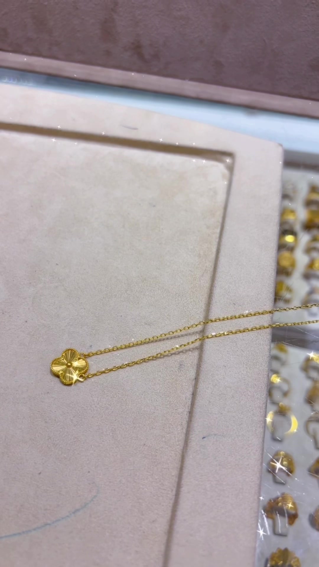 @Dubaijuwelier