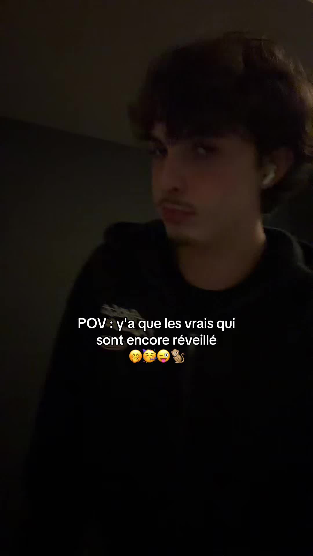@𝑭'