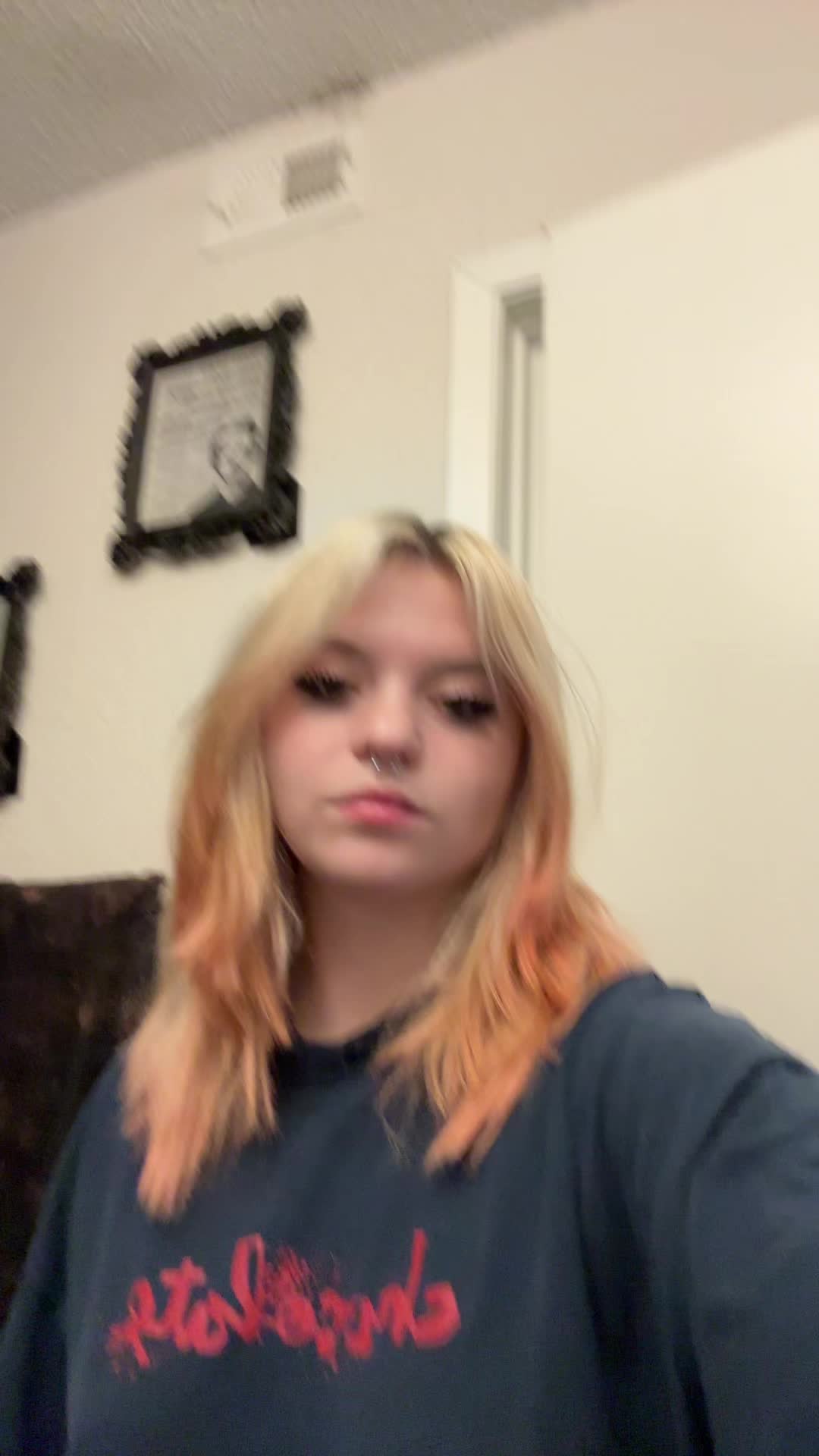@:3