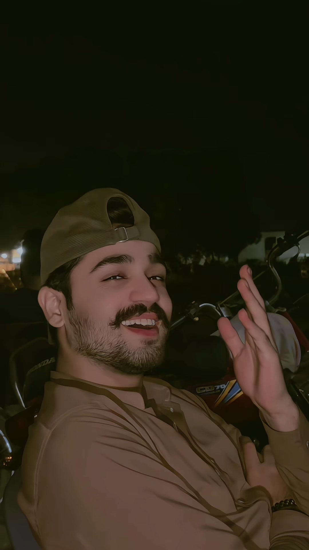 @⚜️جنيد_بھٽو⚜️