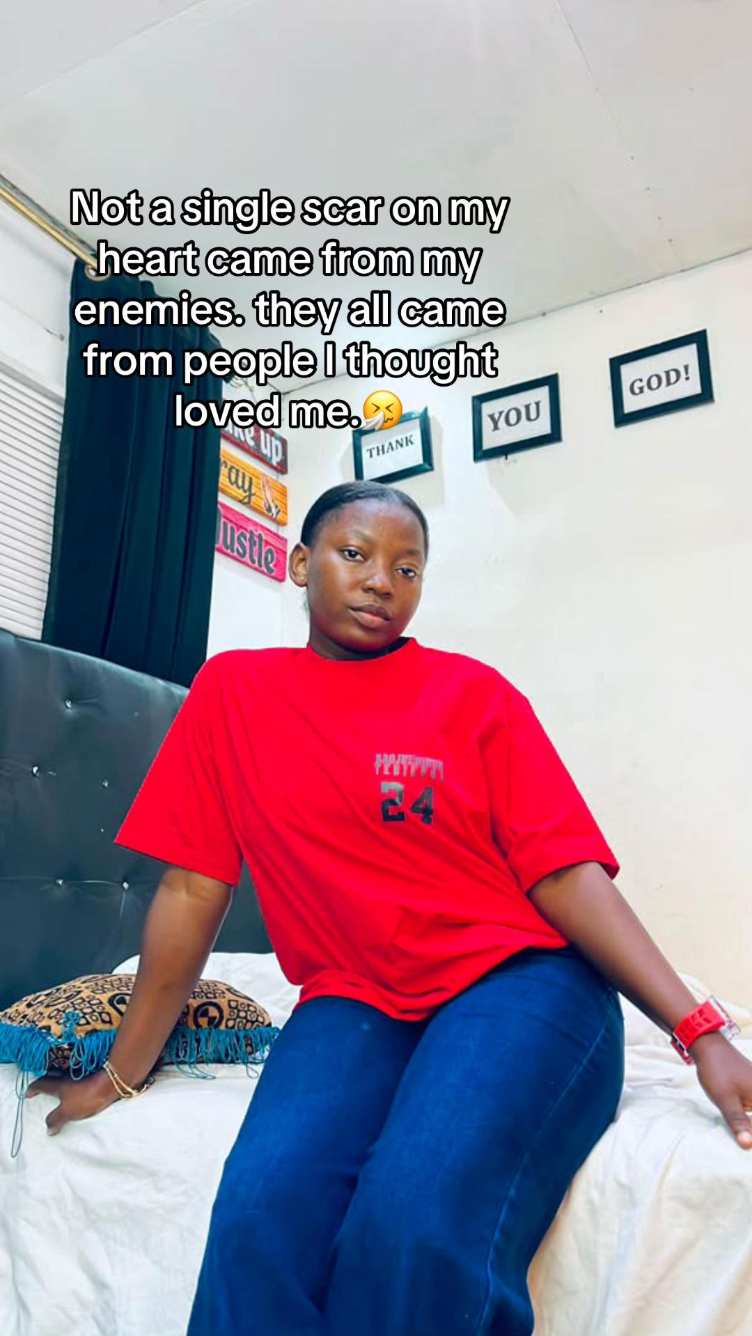 @𝕬𝖇𝖊𝖓𝖆𝖍 𝕰𝖒𝖕𝖗𝖊𝖘𝖘❤️