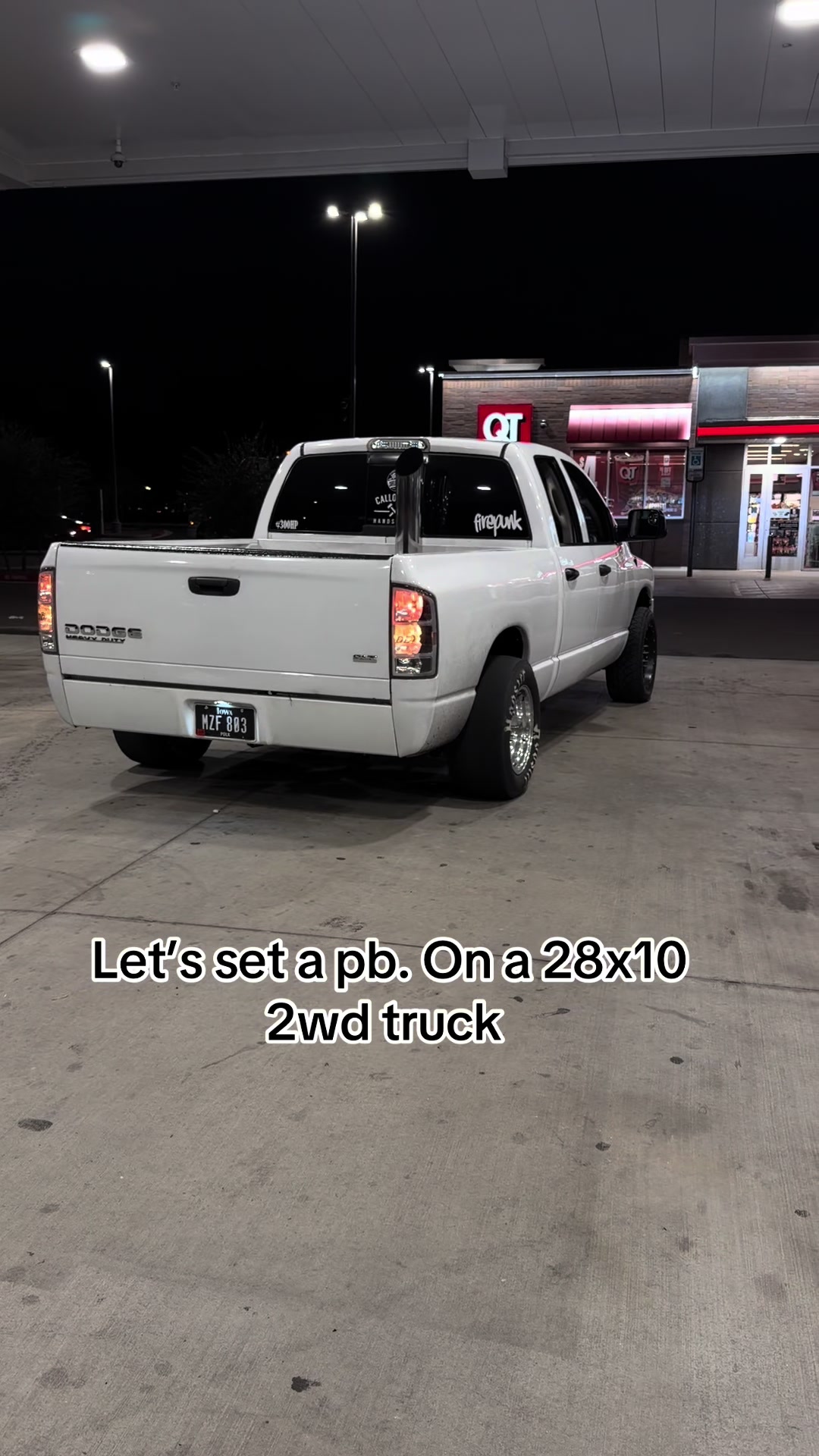 @Lowcummins_