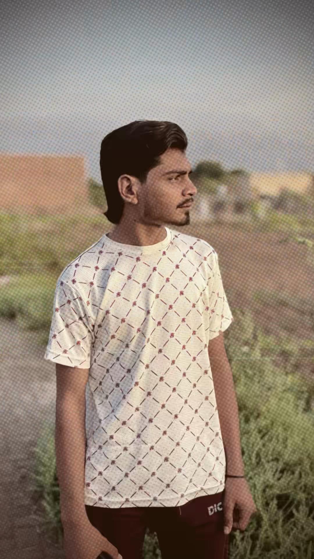 @معصوم پرندہ ظالم شکاری🦜🐦🥷