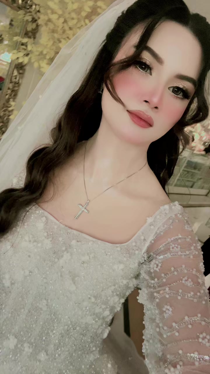 @Emaan🕊️✨
