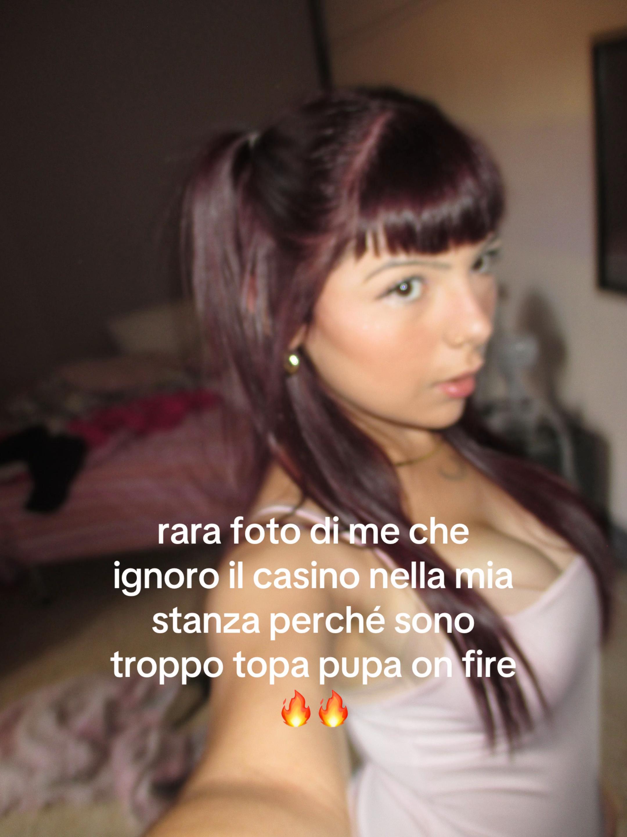 @selena