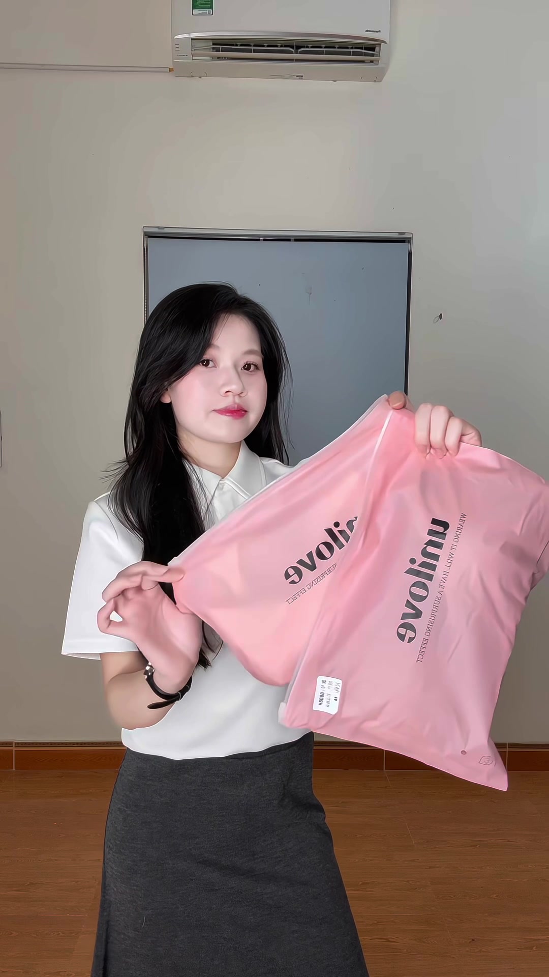 @Hằng t&uacute;n 👻